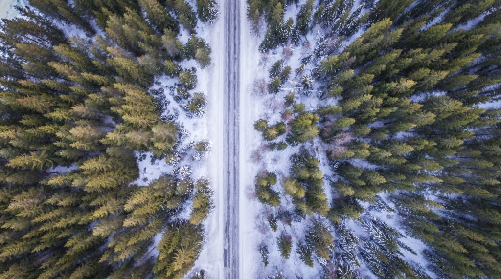 létání s dronem v zimě